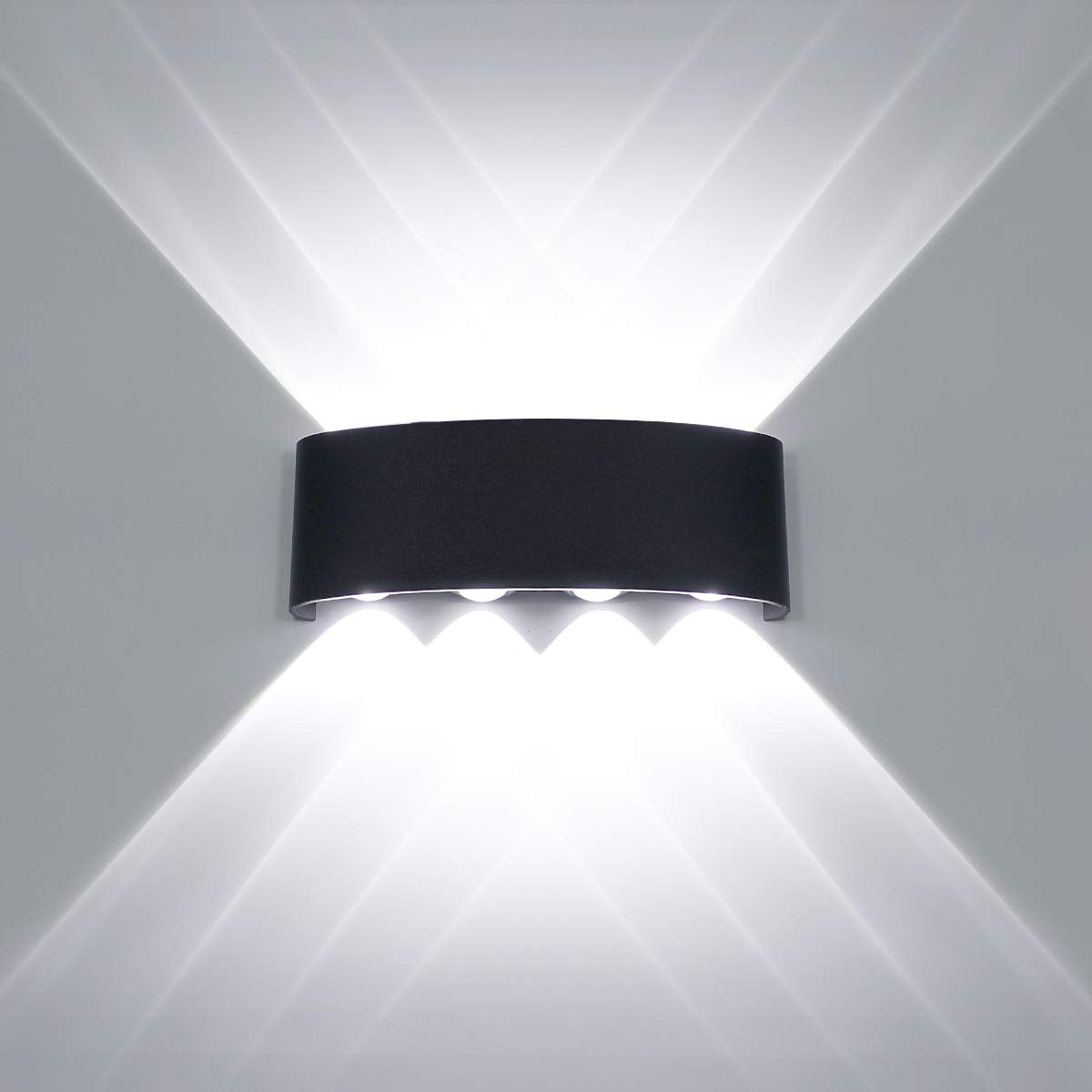 OUTDOOR LIGHT ON107 8W LED WHITE