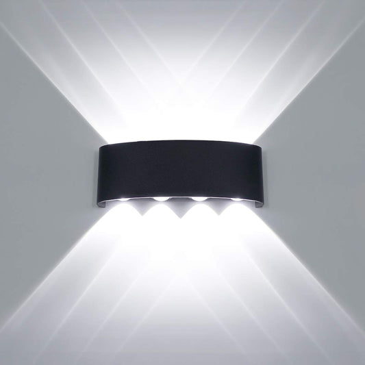 OUTDOOR LIGHT ON107 8W LED WHITE