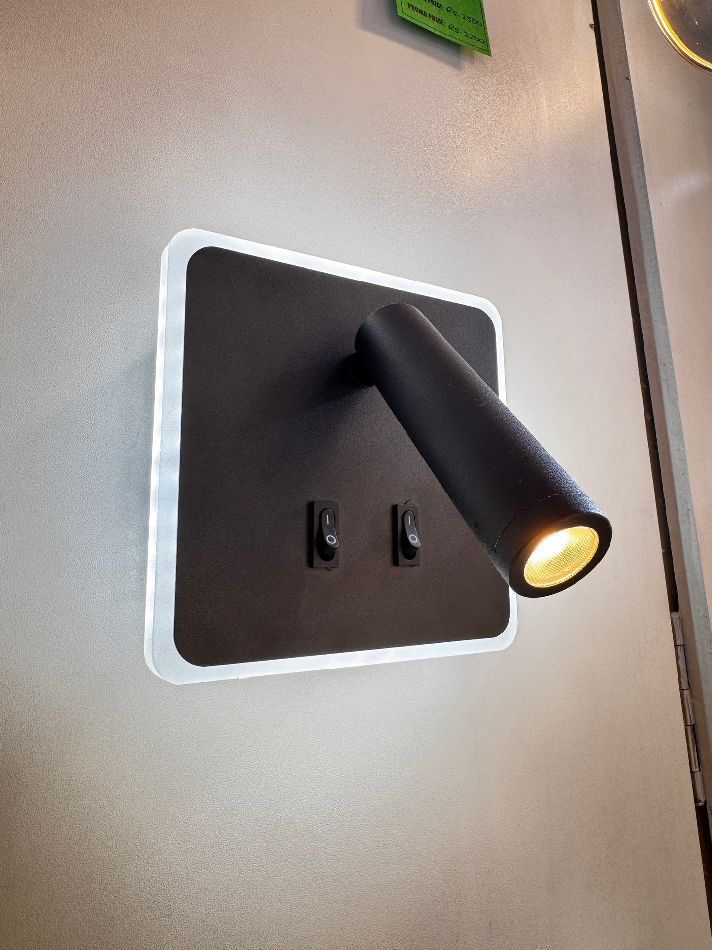 WALL LIGHT W531