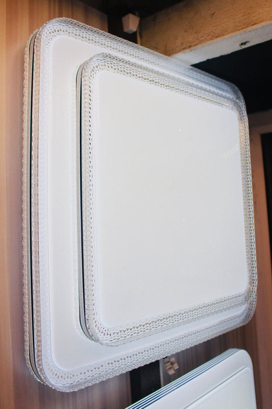 CEILING LIGHT C403