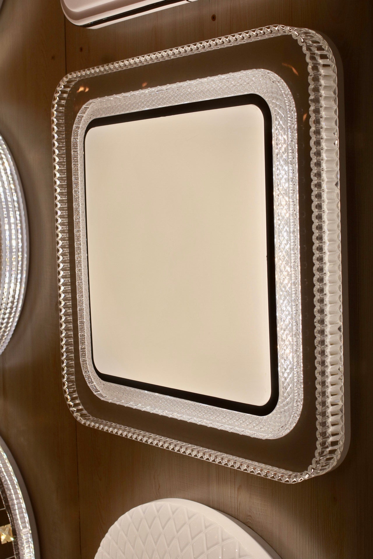 CEILING LIGHT C133