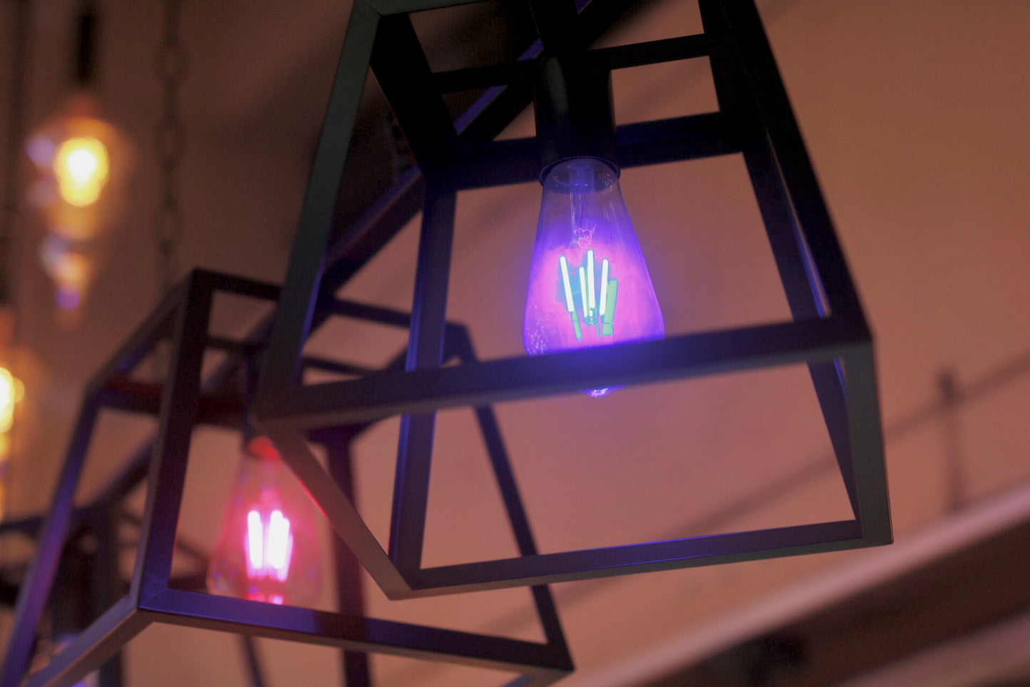 PENDANT LIGHT H411