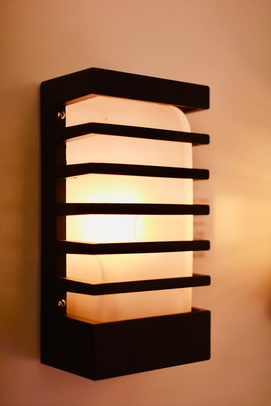 OUTDOOR LIGHT O311