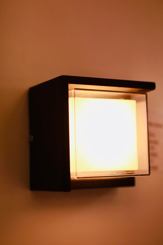 OUTDOOR LIGHT O314