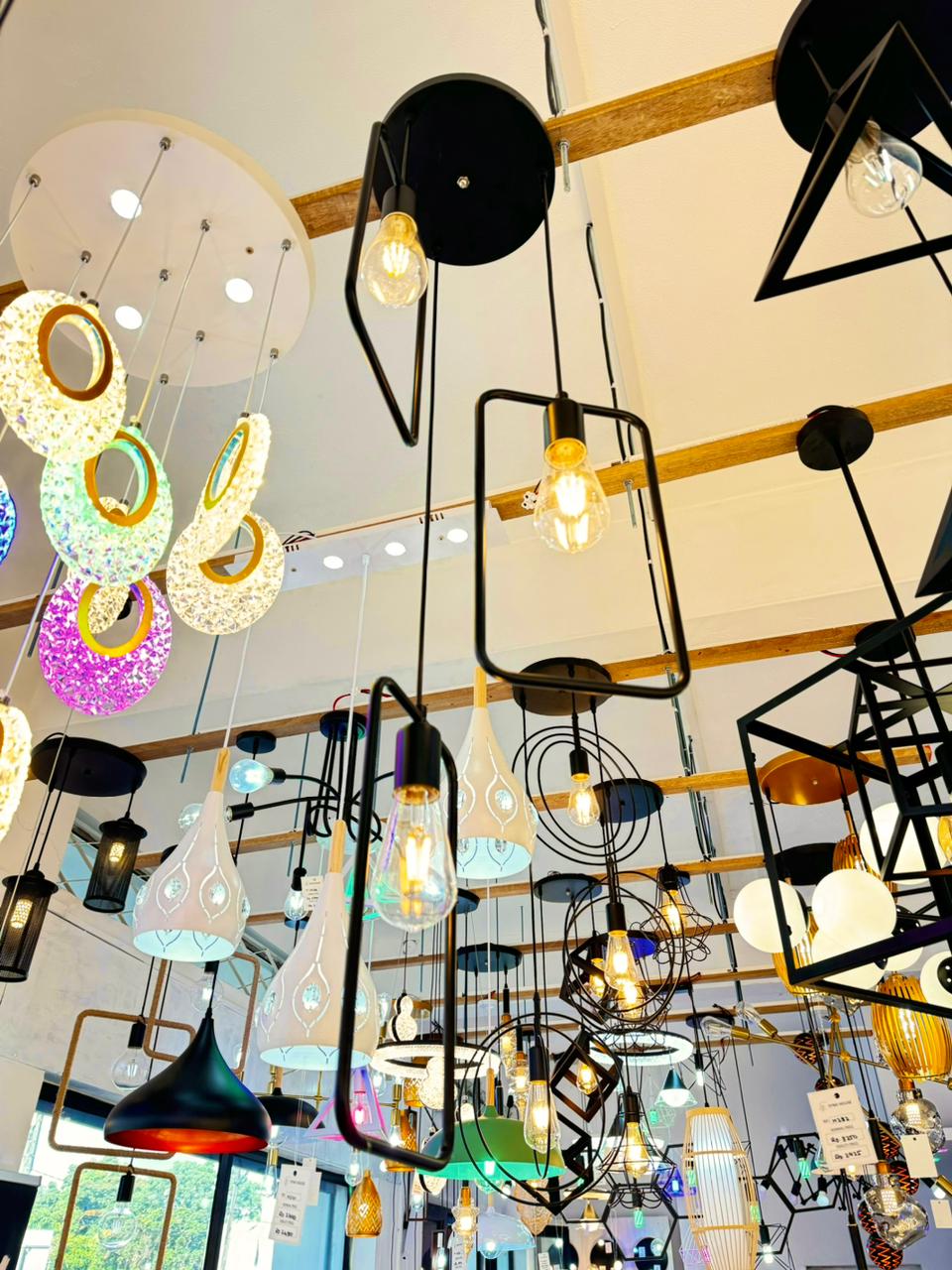 PENDANT LIGHT H319